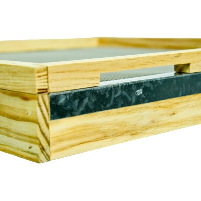 British National Screened Base – With Varroa Tray – Knot-Free New Zealand Pine – Assembled – BEEtastic UK