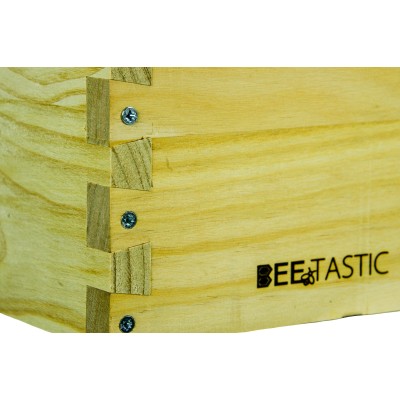 Langstroth Brood Box – New Zealand Pine – Knot-Free – Deep Hive Body – Flat-Pack – BEEtastic UK